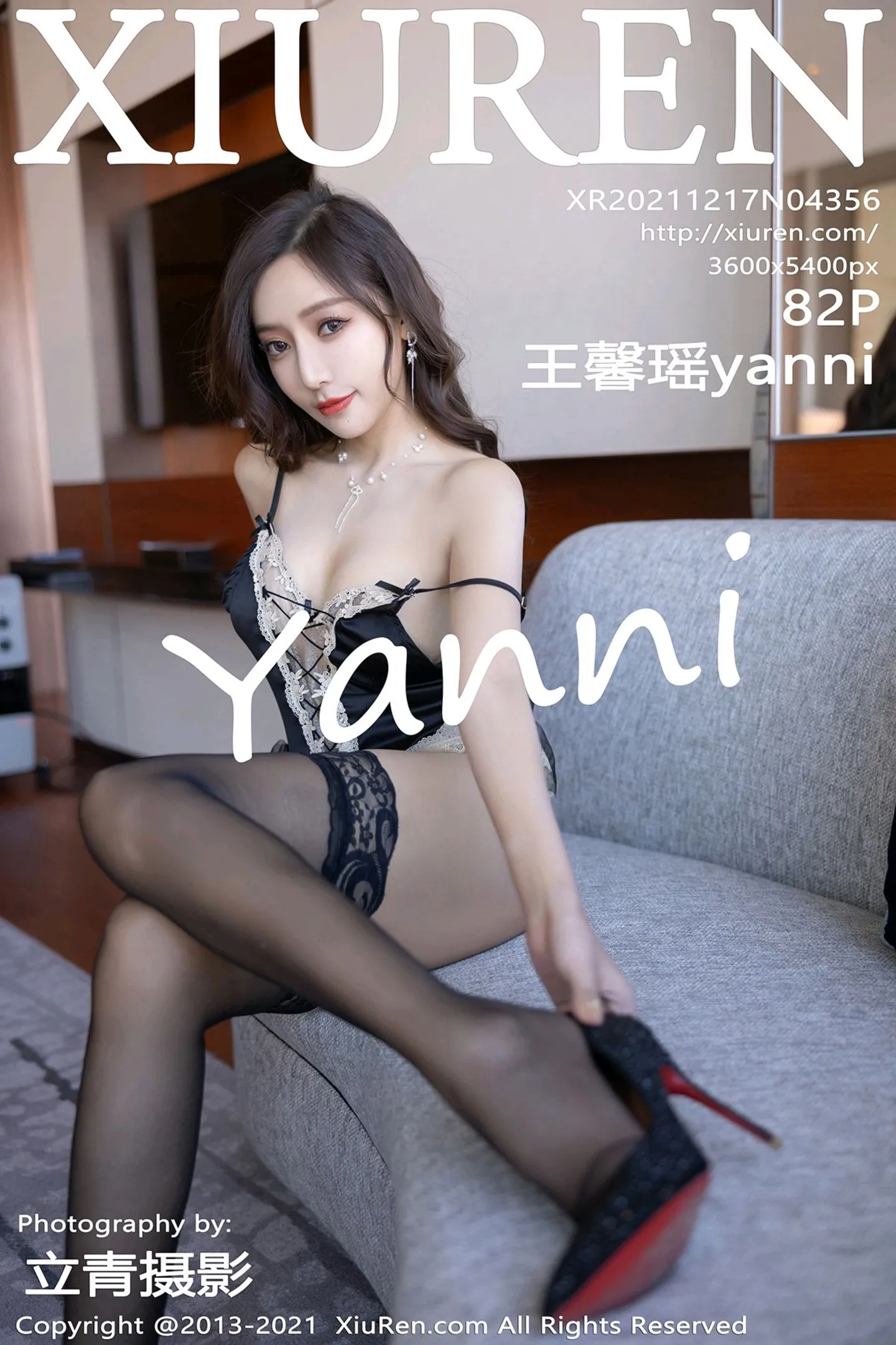 [XiuRen秀人网]VOL.4356 女神王馨瑶yanni私房脱红色卫衣露性感内衣配蕾丝袜诱惑写真82P-秀人网官方网站